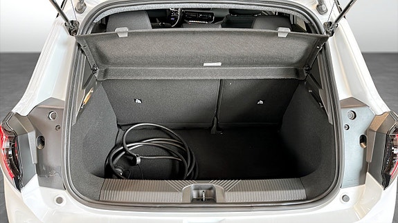 Nissan Micra 10 of 26