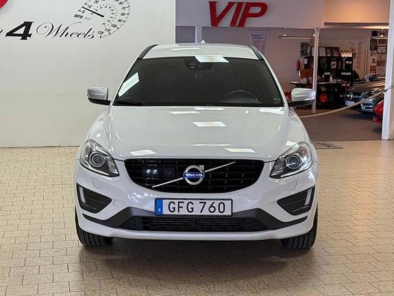 Volvo XC60 10 of 24
