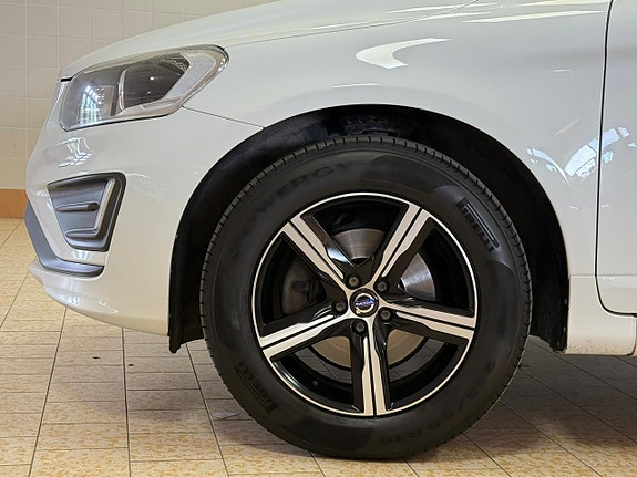 Volvo XC60 12 of 24