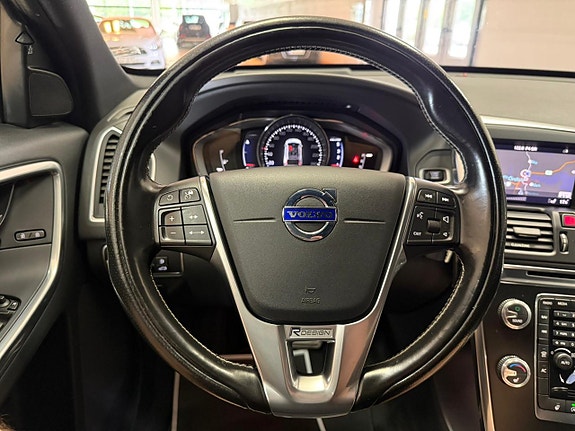 Volvo XC60 19 of 24