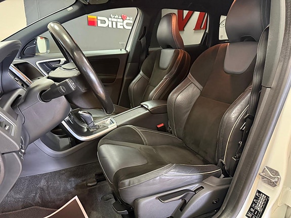 Volvo XC60 13 of 24