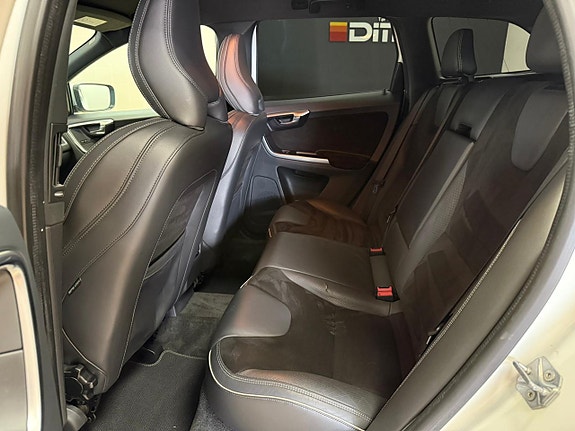 Volvo XC60 15 of 24