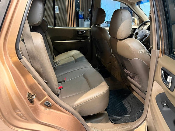 Hyundai Santa Fe 14 of 20