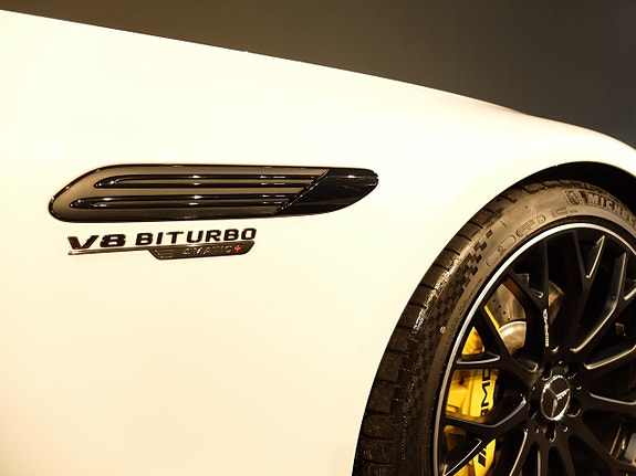 Mercedes-Benz SL63 4 of 5
