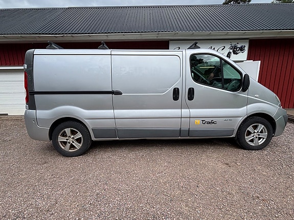 Renault Trafic 5 of 5