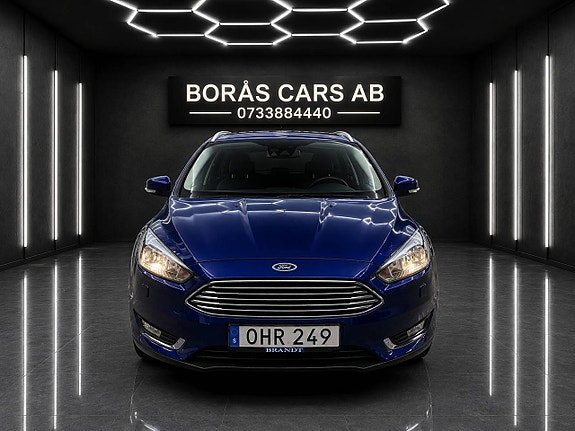 Ford Focus 2 of 13