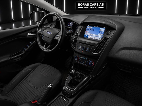 Ford Focus 8 of 13