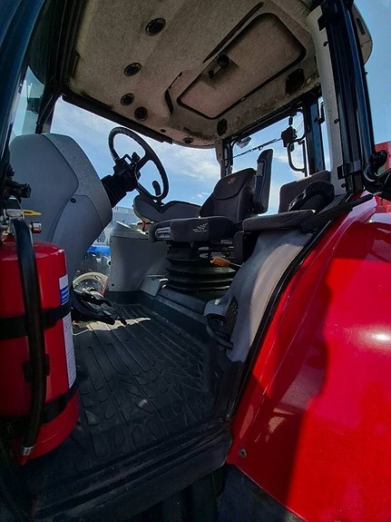 Massey Ferguson MF 6455 Dyna 6 9 of 12