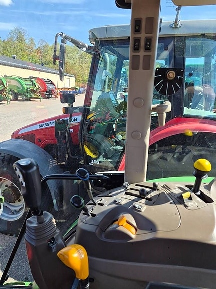 John Deere 5080 M 9 of 10