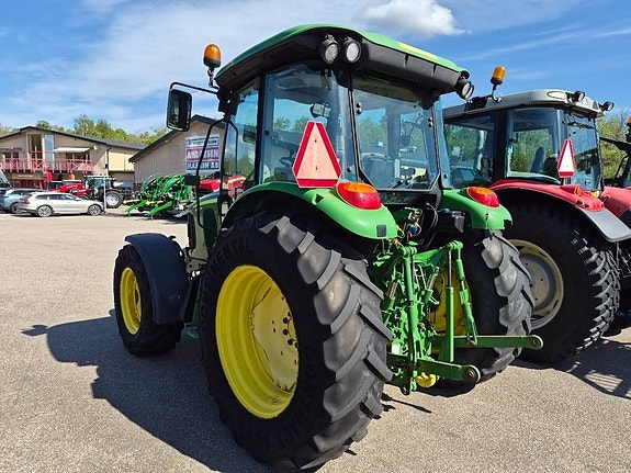 John Deere 5080 M 3 of 10