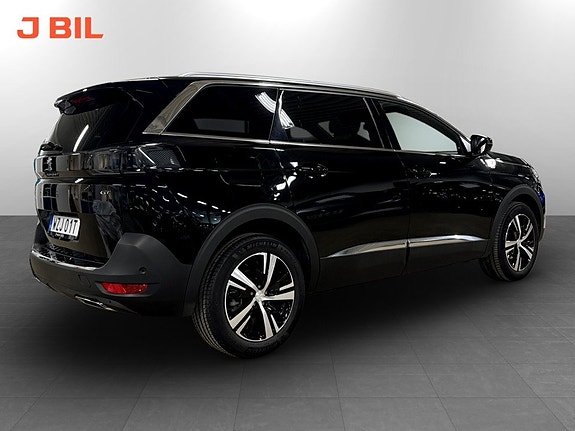Peugeot 5008 3 of 5
