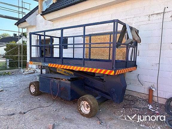 Saxlift - UpRight, SL26 SL 3 of 5