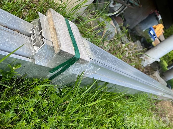 Product image 16 of 21