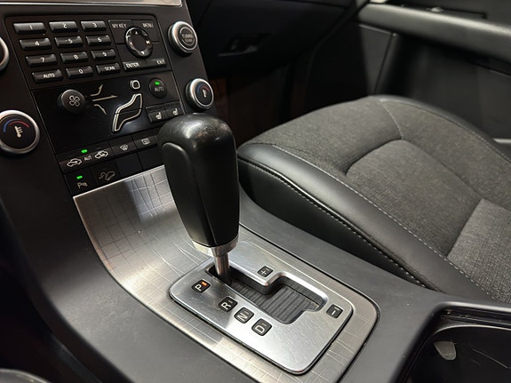 Volvo XC70 22 of 27