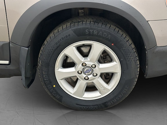Volvo XC70 10 of 27