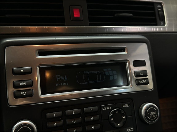 Volvo XC70 27 of 27
