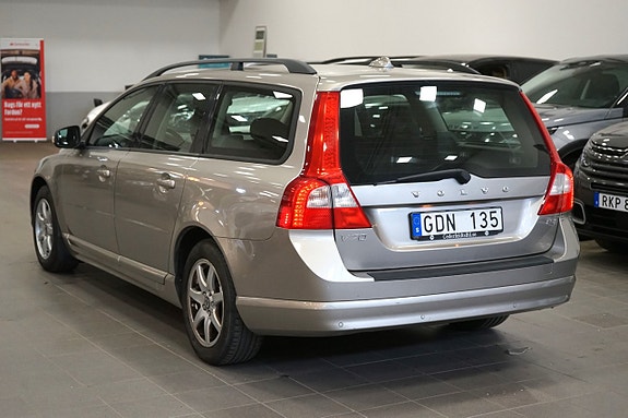 Volvo V70 3 of 18