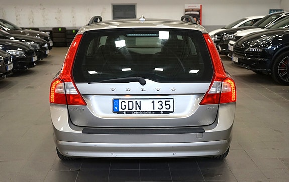 Volvo V70 9 of 18