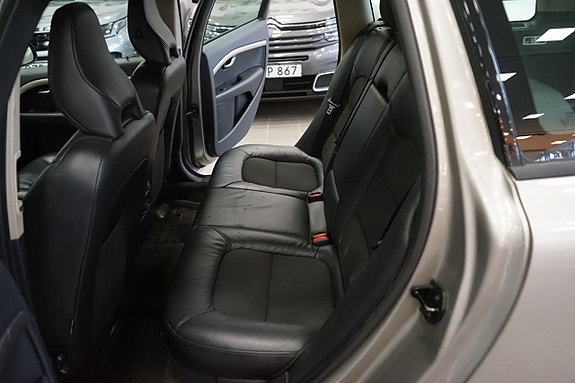 Volvo V70 6 of 18