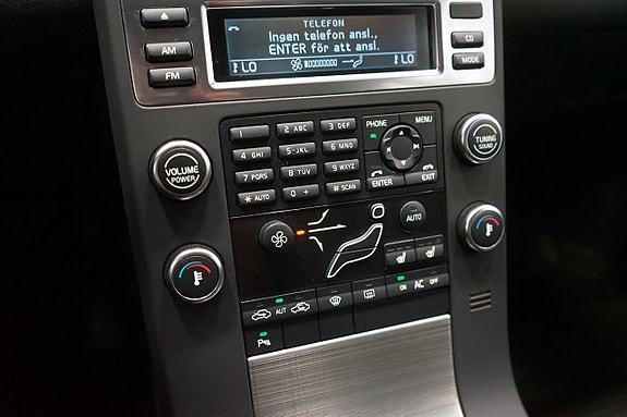 Volvo V70 15 of 18
