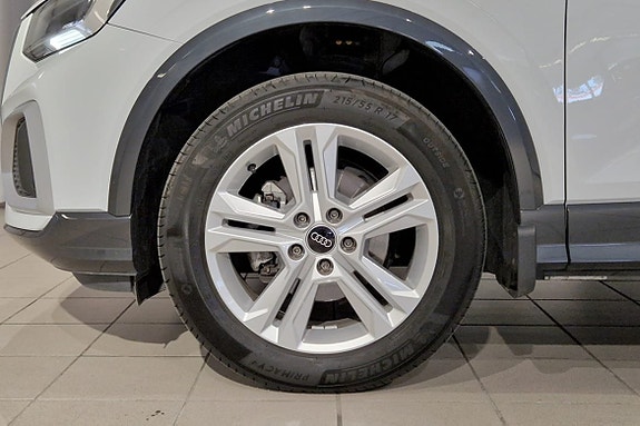 Audi Q2 3 of 5