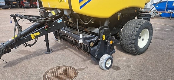 New Holland RB 180 3 of 6