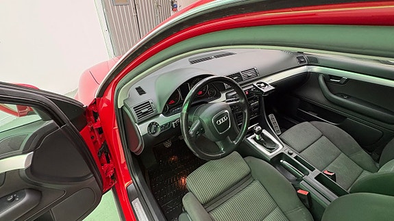 Audi A4 9 of 13