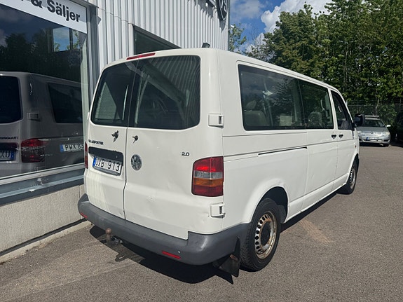 Volkswagen Shuttle 11 of 18