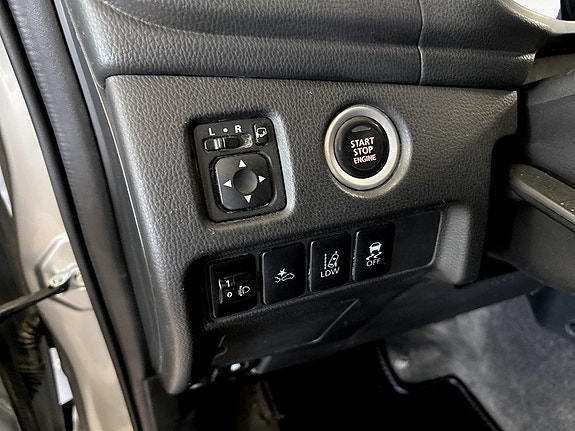 Mitsubishi L200 8 of 17