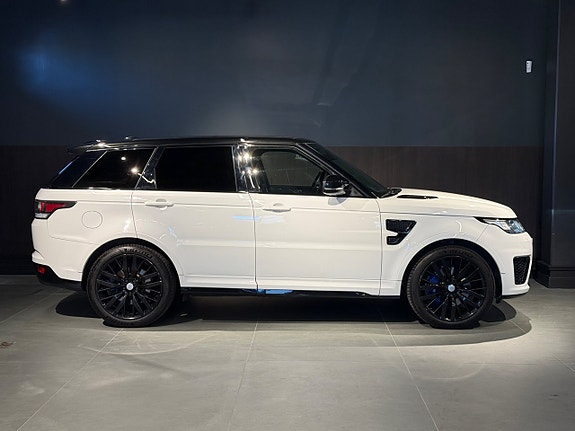 Land Rover Range Rover Sport 5 of 5