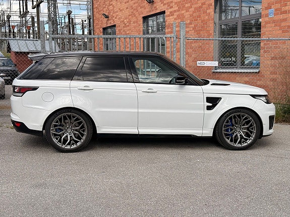 Land Rover Range Rover Sport 2 of 5