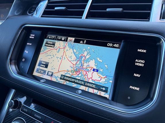 Land Rover Range Rover Sport 15 of 24