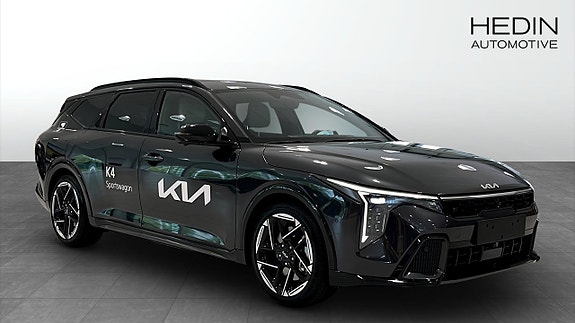 Kia K4 3 of 5