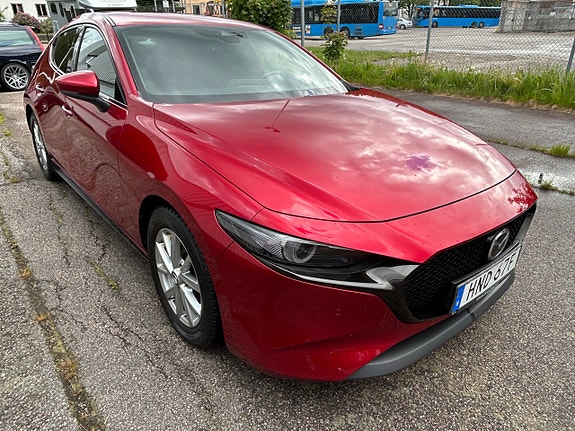 Mazda 3 4 of 5