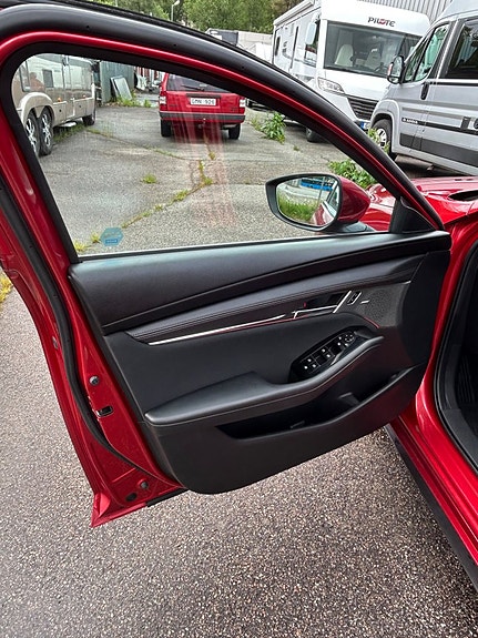 Mazda 3 9 of 16