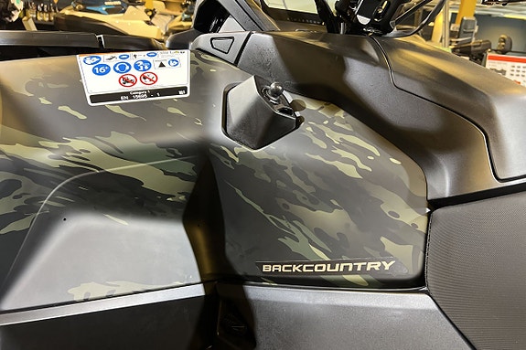 Can-Am Outlander MAX Backcountry 1000R 101hk 7 of 15
