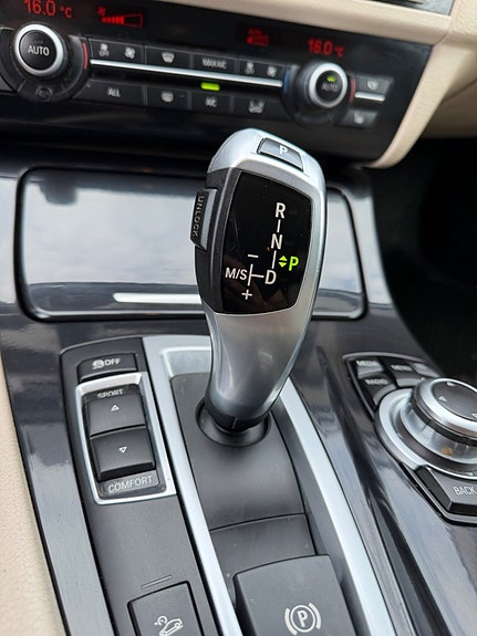 BMW 525d 11 of 15