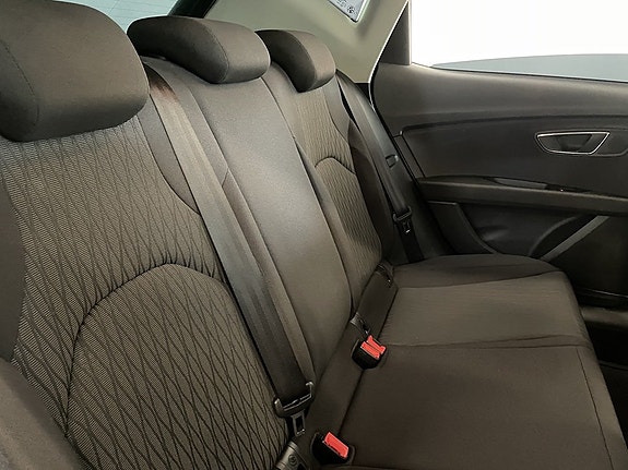 Seat Leon 9 of 21
