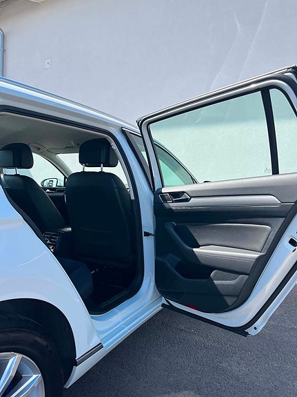Volkswagen Passat 17 of 21