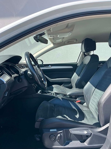Volkswagen Passat 6 of 21