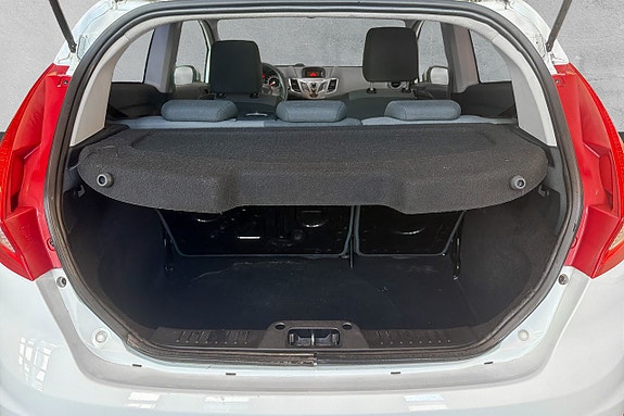 Ford Fiesta 17 of 17
