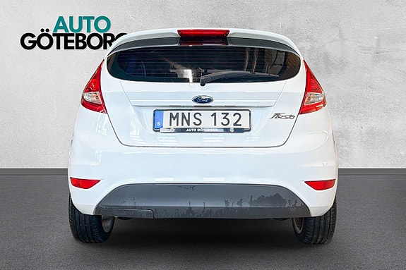 Ford Fiesta 5 of 17