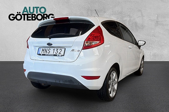 Ford Fiesta 6 of 17