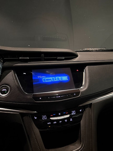 Cadillac XT5 14 of 19
