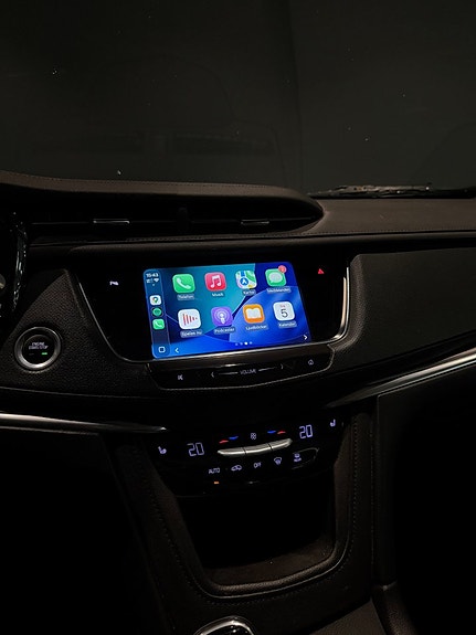 Cadillac XT5 16 of 19
