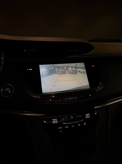 Cadillac XT5 15 of 19