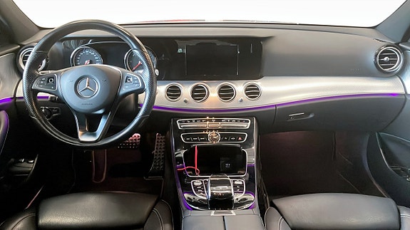 Mercedes-Benz E220 d 4 of 5