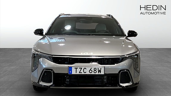 Kia K4 8 of 9