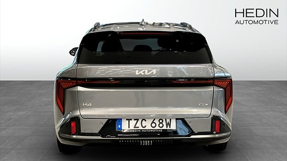 Kia K4 7 of 9