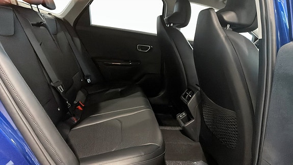 Kia K4 5 of 5